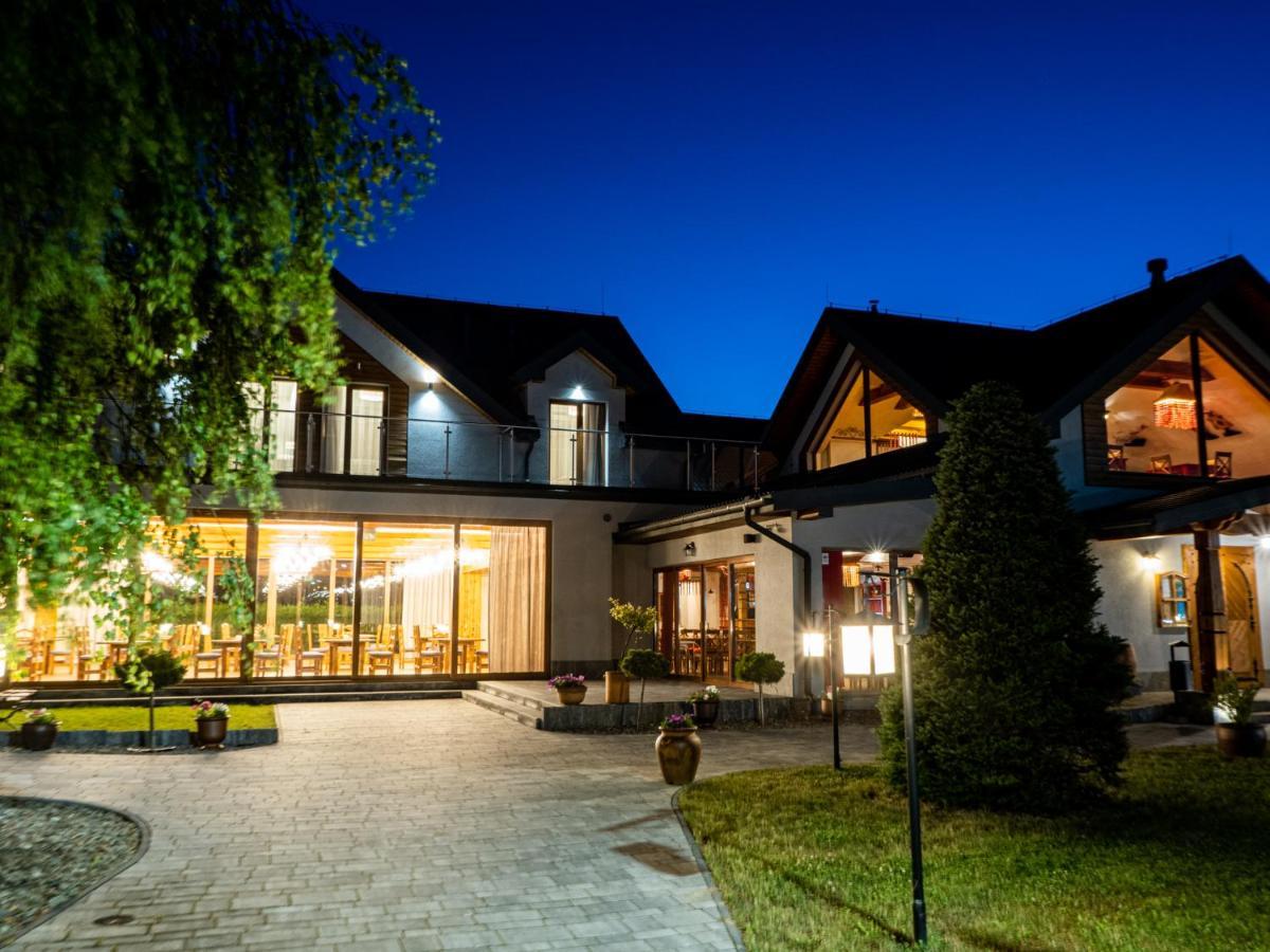 Villa & Gospoda Krakowska Kobiernice Екстер'єр фото