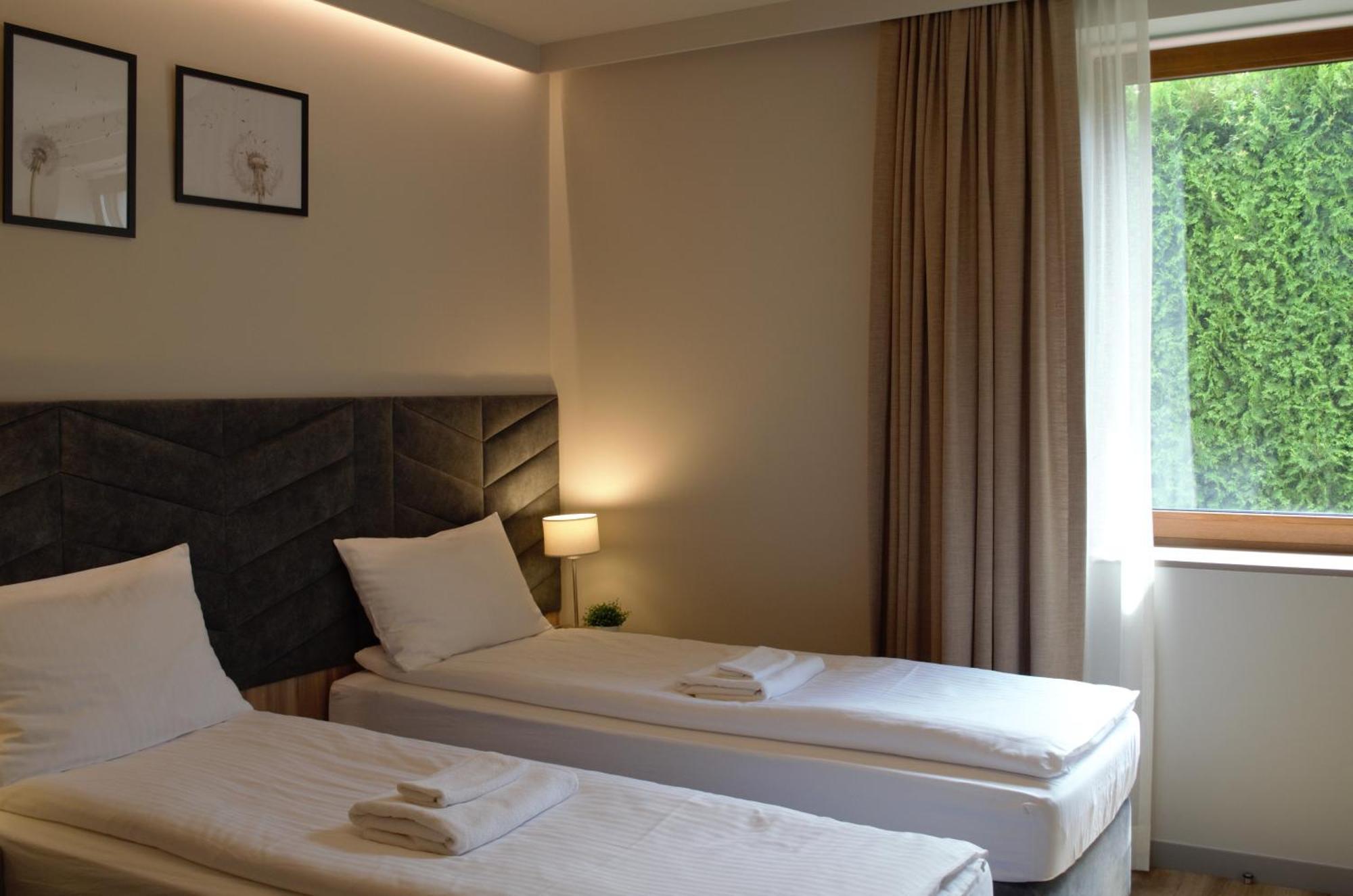 Villa & Gospoda Krakowska Kobiernice Екстер'єр фото