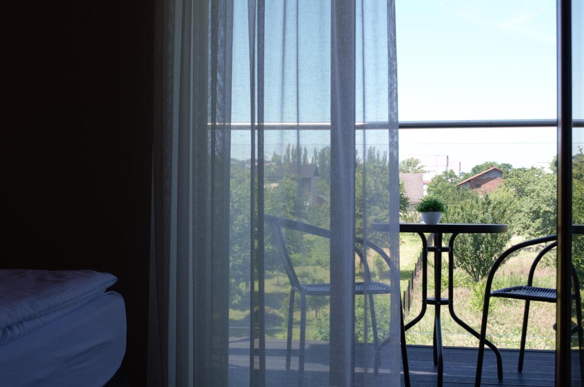 Villa & Gospoda Krakowska Kobiernice Екстер'єр фото