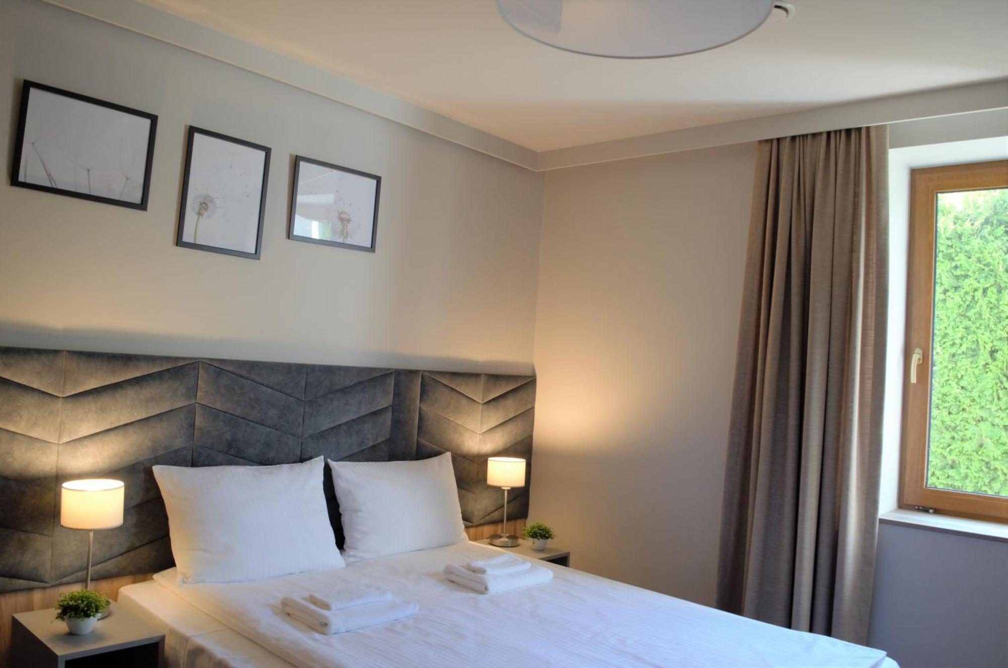 Villa & Gospoda Krakowska Kobiernice Екстер'єр фото